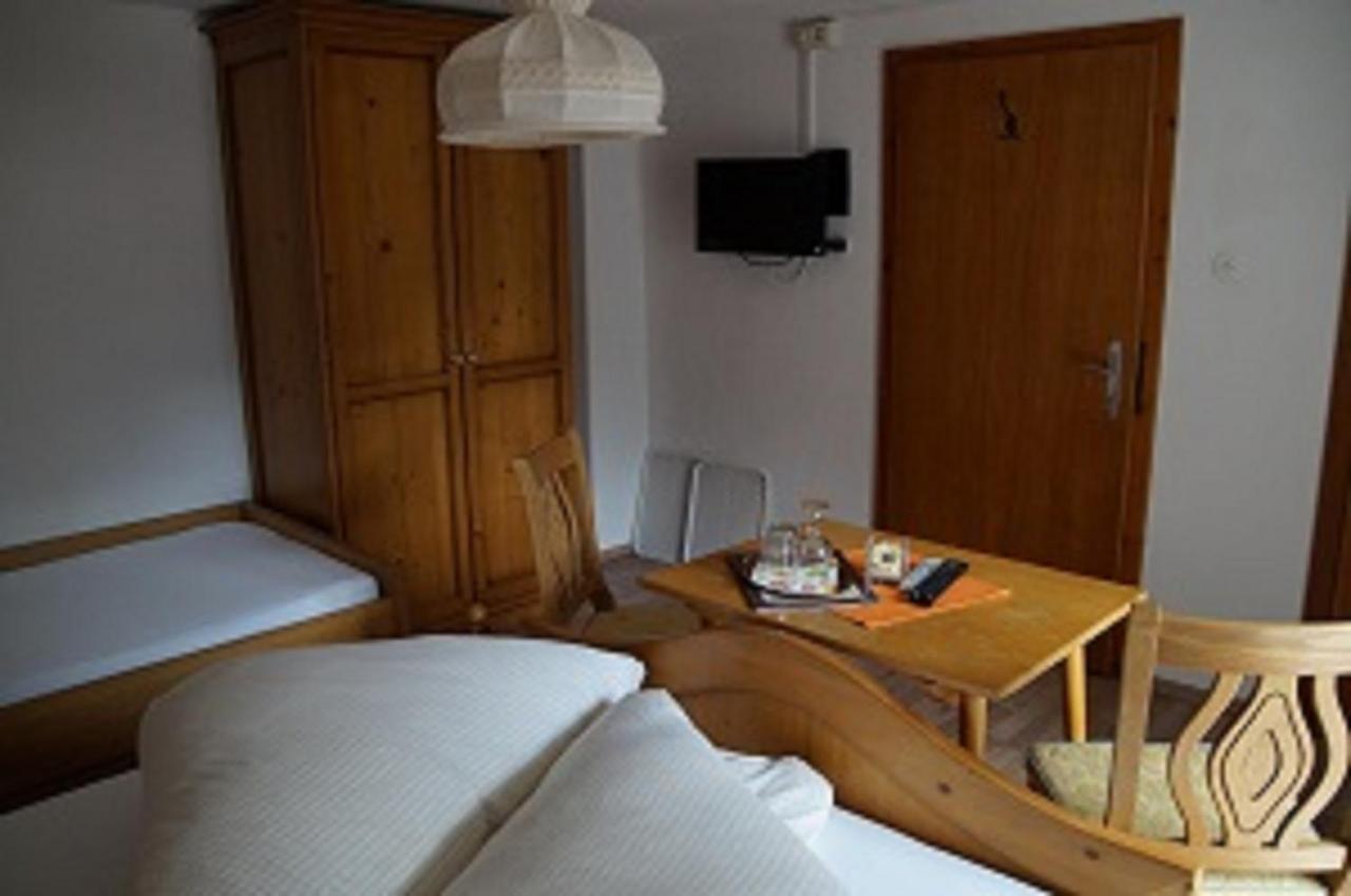 Gasthof Zur Einkehr Sankt Leonhard im Pitztal Bagian luar foto