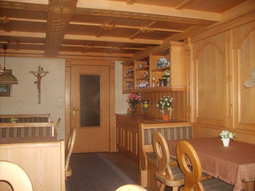 Gasthof Zur Einkehr Sankt Leonhard im Pitztal Bagian luar foto