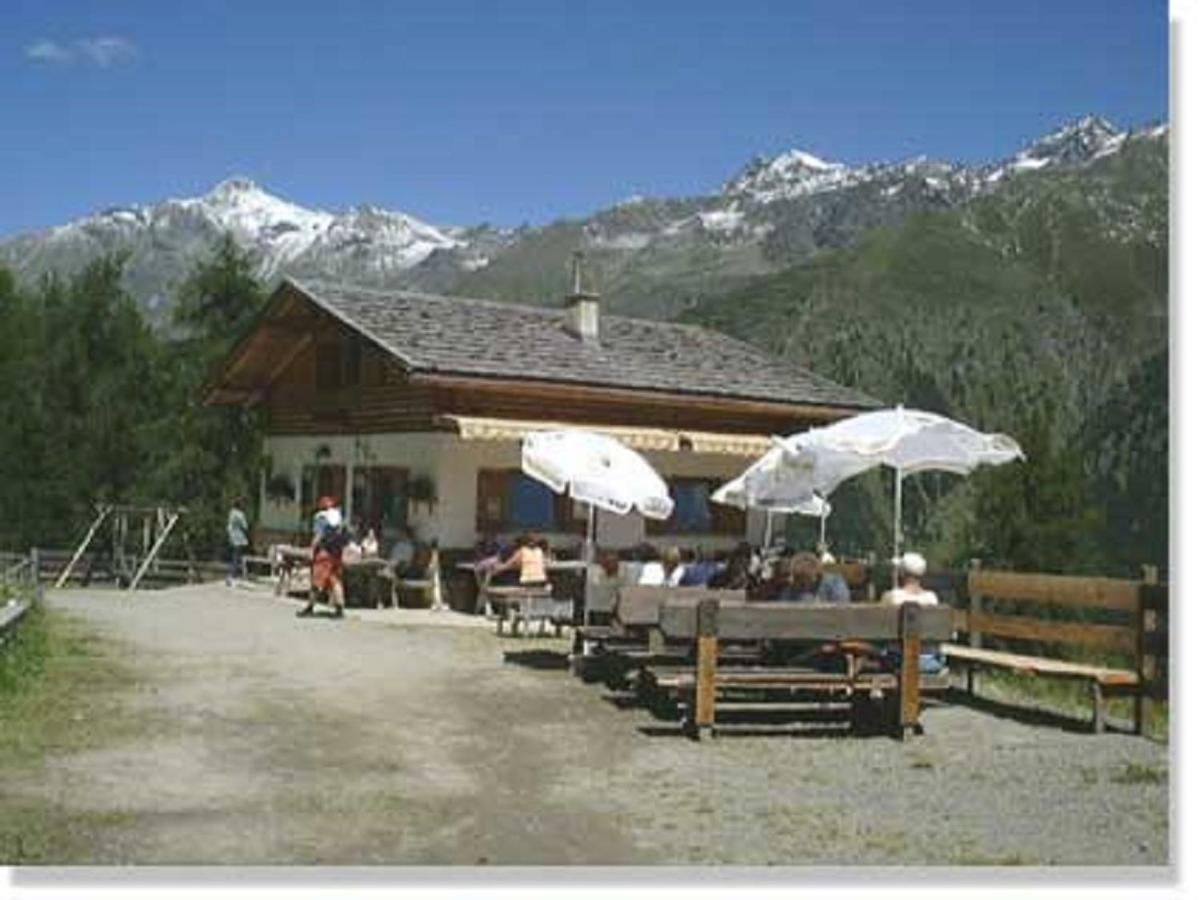 Gasthof Zur Einkehr Sankt Leonhard im Pitztal Bagian luar foto